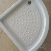 زیر دوشی حمام شاینی