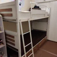 تخت دو طبقه