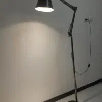 چراغ مطالعه ایستاده