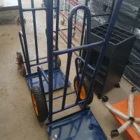 گاری دستی دو چرخ و پله رو