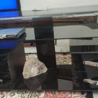 میز تلویزیون شیشه ای