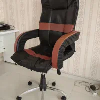 صندلی مدیریت لاندا