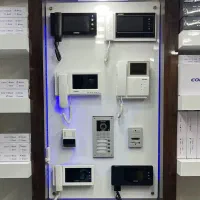 آیفون تصویری کوماکس