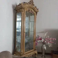 ویترین تمام چوب کار دست