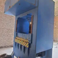 پرس هیدرولیک ۳۰۰ تن کشش
