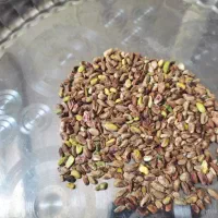 مغز پسته دو