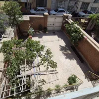ویلایی نیمه دربست حیاط دار