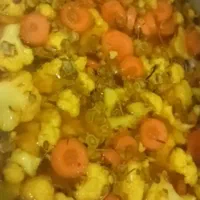 ترشی خانگی ابادانی با دانه سیاه و تخم گشنیز