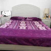 تخت خواب و کمد