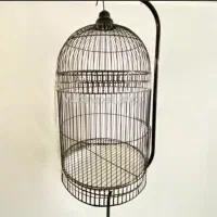 قفس ایستاده