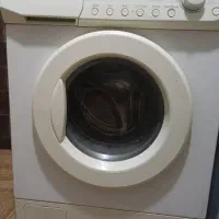 لباسشویی LG .