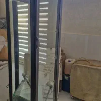 بوفه پشت اینه  تمام شیشه