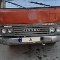 نیسان کمپرسی قدیمی