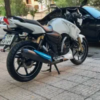 آپاچی 180
