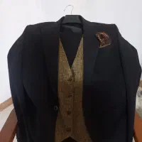 کت و شلوارب همراه جلیقه سایز ۵۲ نو نو