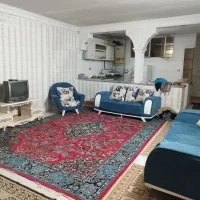 یه سرویس مبل 7نفره راحتی و فرش بفروش میرسد