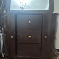 کنسول و آینه