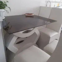 میز ناهار خوری
