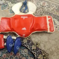 دوعدد هوگو سایز1و3 ولباس تکواندسایز1