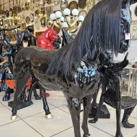 مجسمه کنارسالنی اسب سایز بزرگ
