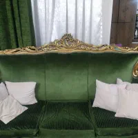 یک دست مبل ۷نفره همراه میز ناهارخوری ۸نفره سالم