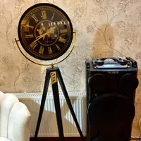 ساعت پایه دار چوبی