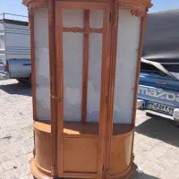 یک عدد بوفه قدیمی جنس خوب به فروش میرسد