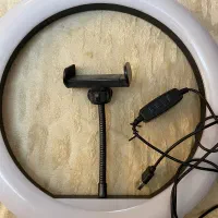 رینگ لایت رومیزی(پایه کوتاه و قابل تنظیم ارتفاع)