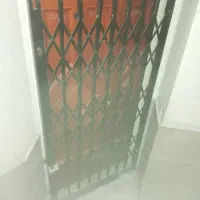 درب چوبی - حفاظ آکاردئونی سالم فروش فوری