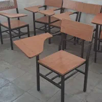 صندلی چوبی آهنی