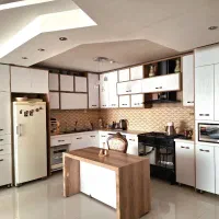 160متر-پشت-حاشیه-پیروزی
