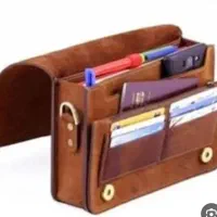کیف مدارک قهوه ای رنگ گم شده
