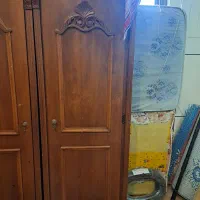 کمد لباسی چوبی