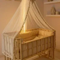 گهواره کنار مادر کاملا نو