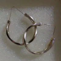 گوشواره فقط با یک درصد