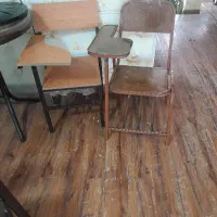 صندلی دانش اموز