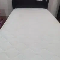 دو عدد تخت و تشک تخت