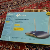 یک مودم سالم فقط از جعبه باز شده است