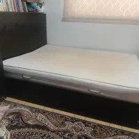 تخت دو نفره