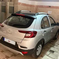 اطلس S نقره ای متالیک، سقف مشکی