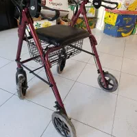 واکر چرخدار