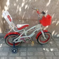 یک دستگاه دوچرخه سایز 12