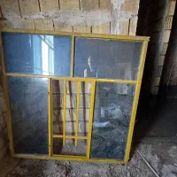 پنجره حفاظ دار