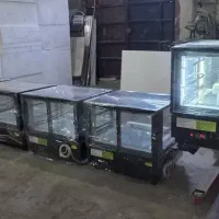 طراحی و ساخت سفارشی شوکیک و یخچال کافه