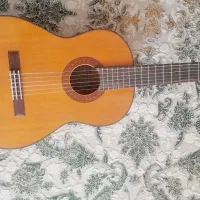 گیتار یاماها اصلی