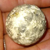 کارشناسی و خرید سنگ های قیمتی و جواهری