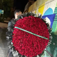 گل رز هلندی دسته گل خاستگاری باکس