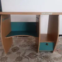 میز کامپیوتر و تحریر