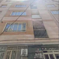 ملک 100 متری دارای سه طبقه مجزا آپارتمانی و مغازه