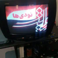 تلویزیون گلداستار اصل کره21اینچ بهمراه میز